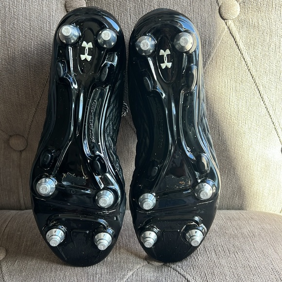 Women’s soccer cleats with metal studs - Picture 5 of 6